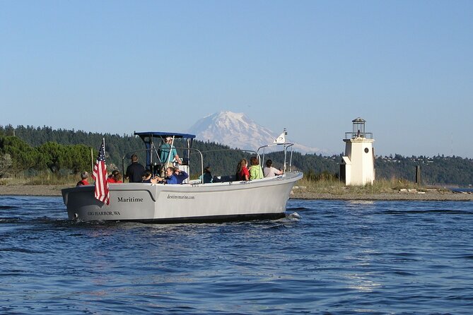 2 Hour Guided Boat Tour in Gig Harbor and Narrows Bridges - 2 Hours on Puget Sound: a perfect time window