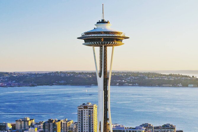 5-hour Seattle and Suburbs Attractions Tour - Marymoor Park: outdoors on Lake Sammamish without the Seattle crowds