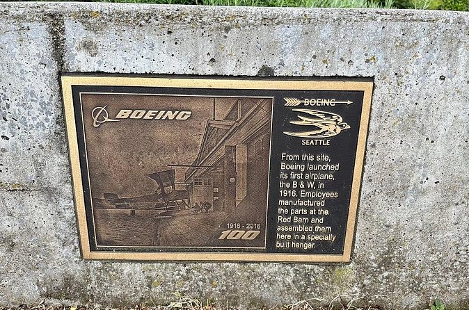Boeing Factory Tour & Seattle City Tours Combo - Locks, Spheres, and the science-meets-city feeling of the afternoon