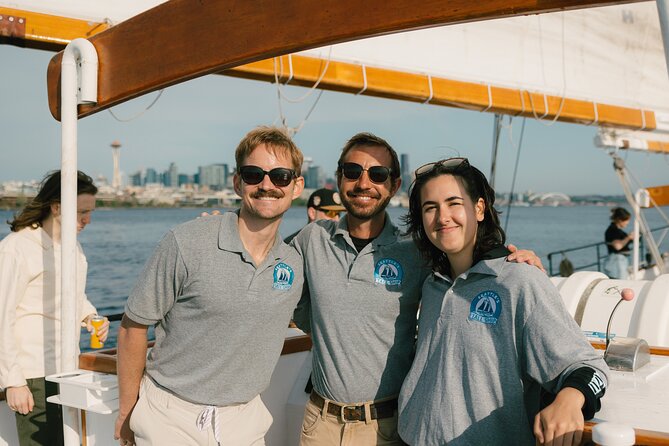 Brunch Cruise with Buffet in Washington - Drinks on Board: Coffee, Soft Drinks, and Blackberry Mimosas