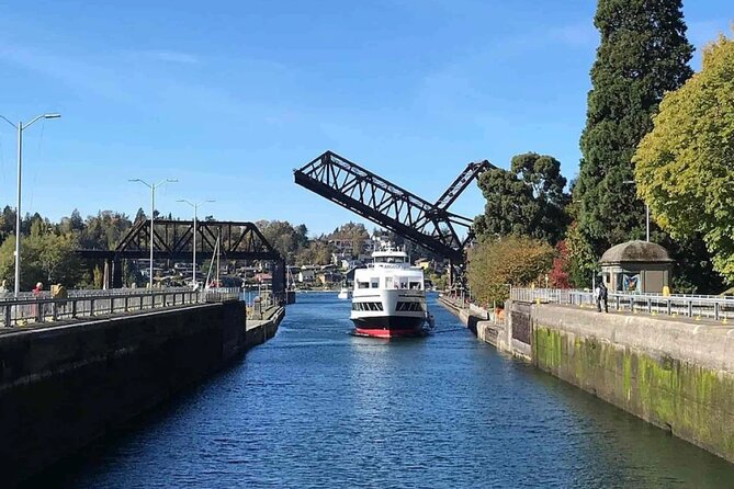 City Sightseeing Seattle HOHO Bus and Locks or Harbour Cruise - Price and what you actually get for $94