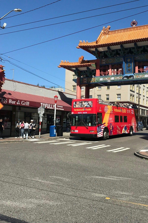 City Sightseeing Seattle: HOHO Bus Tour + Locks Cruise - Waterfront Stops and Seattle Center Views: Where the Photos Come From