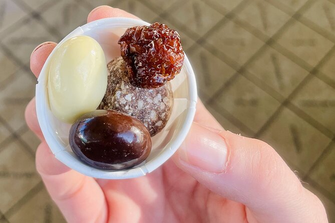 Festive Flavors of Pike Place Market Holiday Food Tour - Price and value: is $79 a fair deal?