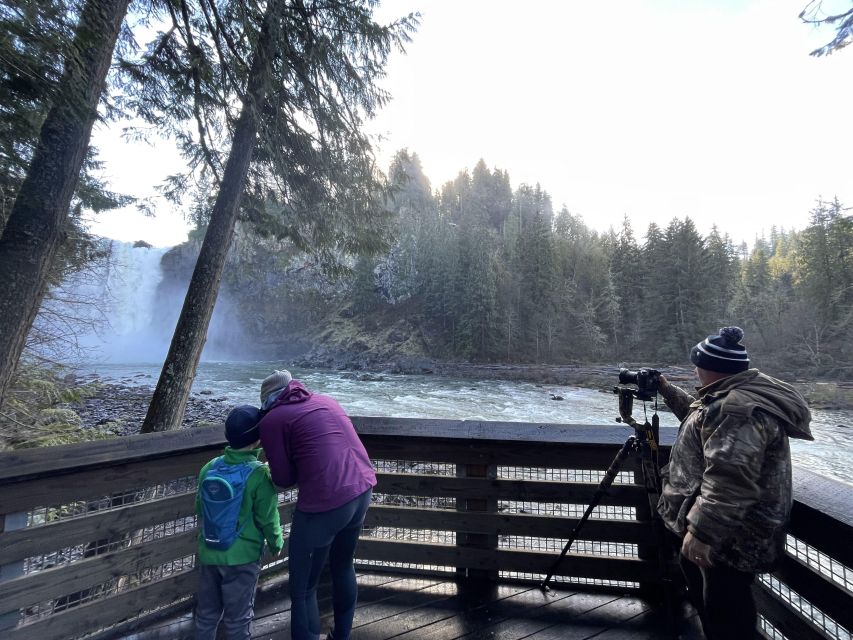 From Seattle: Snoqualmie Falls and Wineries Tour w/ Transfer - Getting started: Seattle pickup, Lake Washington drive, and the floating bridge
