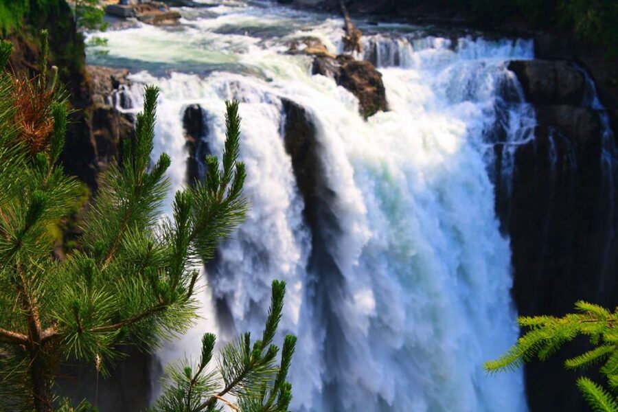 From Seattle: Snoqualmie Falls & Woodinville Wine Tasting - The farmland-to-wine-country drive: Carnation Dairy to Woodinville