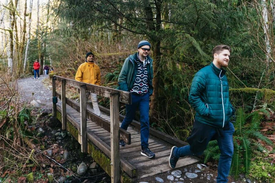 From Seattle: Visit Snoqualmie Falls and Hike to Twin Falls - Should you book the Snoqualmie Falls and Twin Falls morning tour?