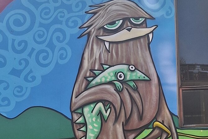 Henry Art Tours-Come See the Fun Side of Seattle Art/Pubs/History - Greenwood’s fruit tree past and today’s mural-meets-food neighborhood