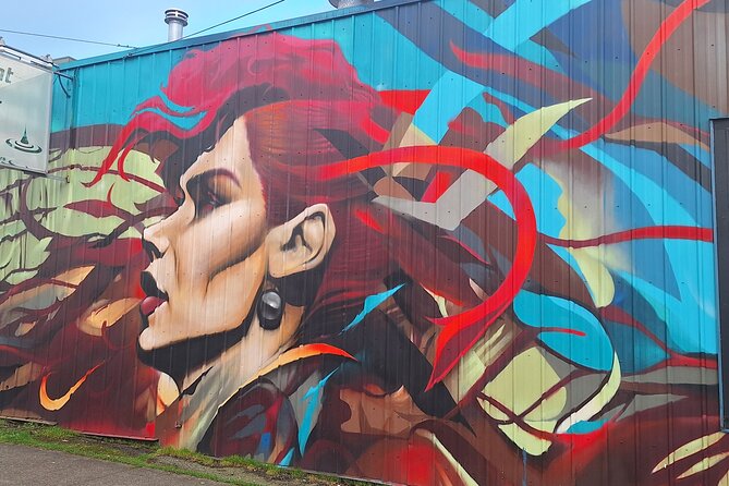 Henry Art Tours-Come See the Fun Side of Seattle Art/Pubs/History - Roman’s tour energy, plus why small groups make a difference