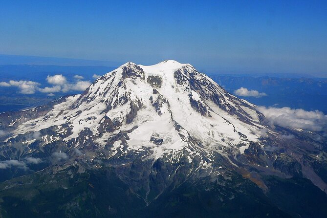 Mount Rainier National Park Day Tour from Seattle - Wonderland Trail segment and Longmire Museum in winter