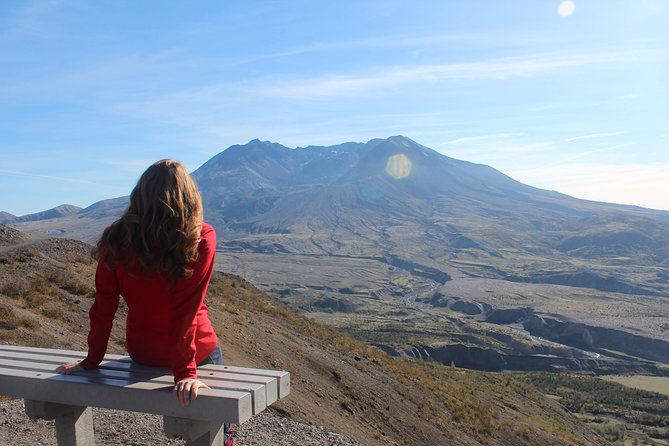 Mt. St. Helens National Monument from Seattle: All-Inclusive Small-Group Tour - Getting From Seattle: Pickup, Van Ride, and a 7:30 Start