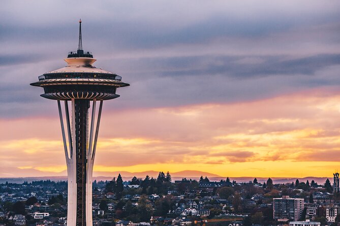 Pike Place Market, Space Needle Iconic 1-Day City Tour in Seattle - Chihuly Garden and Glass: Art Glass That Changes the Mood