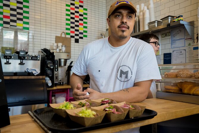 Plant Based in Pike Place Food Tour - The history you get without turning the tour into a lecture