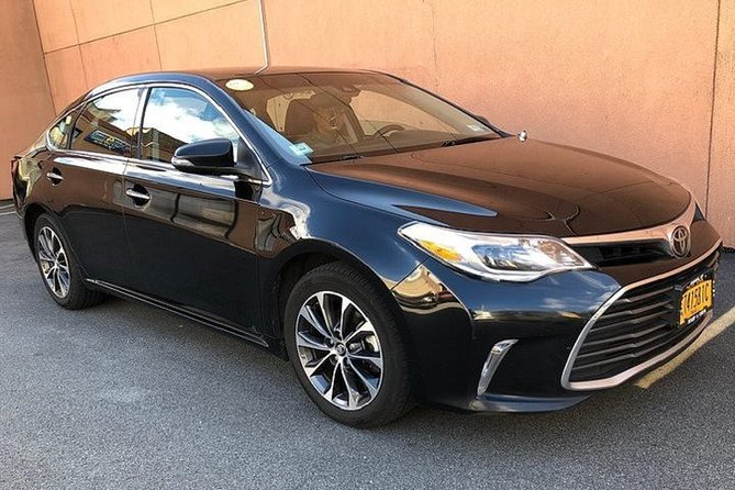 Private Arrival Transfer from Seattle Tacoma Airport SEA - What You Get From the Driver Beyond Steering: Local Tips and Help
