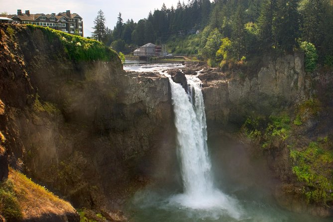 Private Snoqualmie Falls & Woodinville Wine Day Tour from Seattle - The route includes Seattle lakefront views, and that matters more than you think