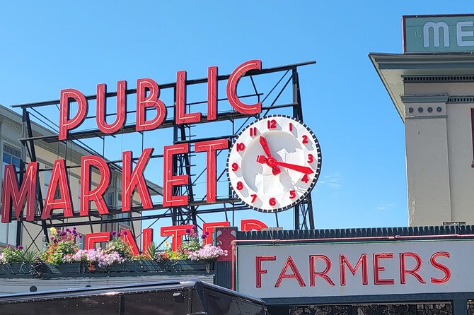 Savor the Sea: Guided Seafood Tasting at Pike Place Ma - Old-School Counters: Smoked Salmon, Oyster Slider, and Dungeness Crab