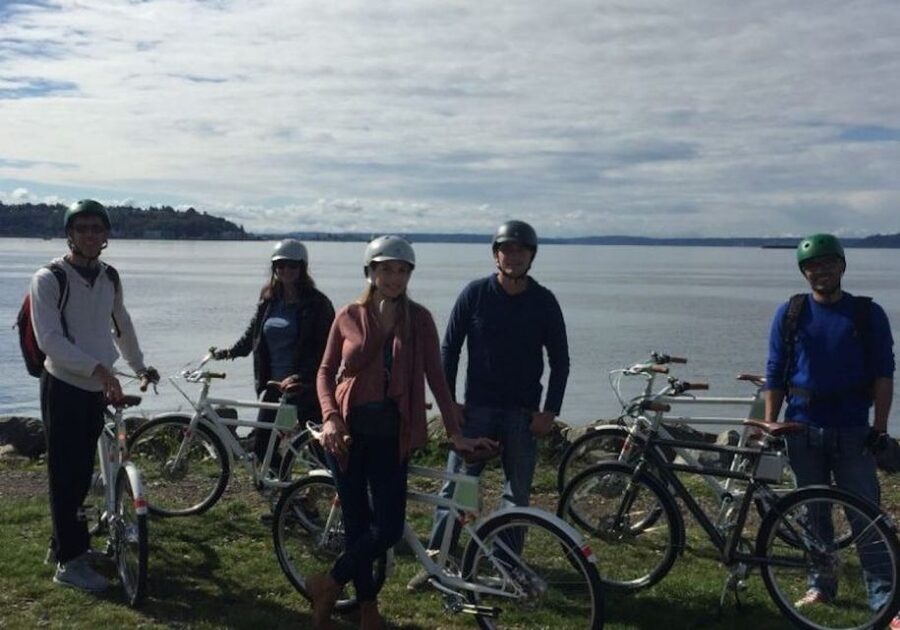 Seattle: 3 Hour Emerald City Standard Bike Tour - The South Lake Union Stretch and Real Neighborhood Energy