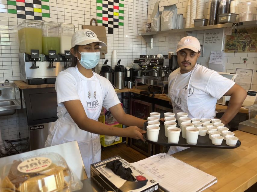 Seattle: Chocolate Tour with Tastings - The flow of the 135 minutes, and how the pacing feels