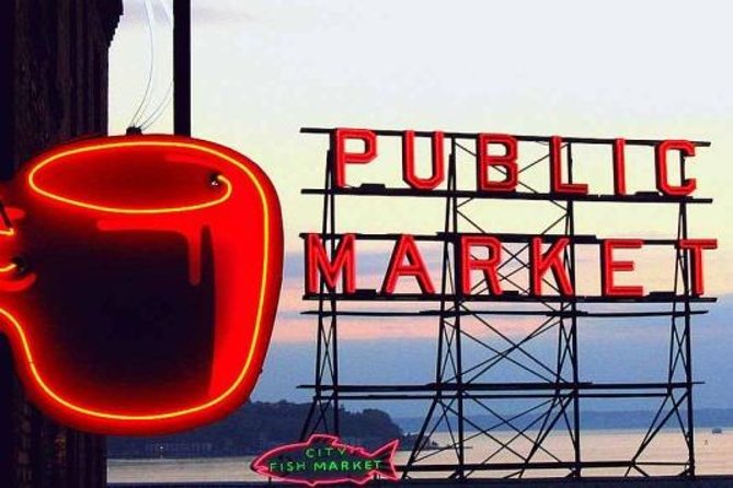 Seattle Cruise Excursion: Private Grand City Tour - Queen Anne Hill and Kerry Park: the skyline angles locals chase