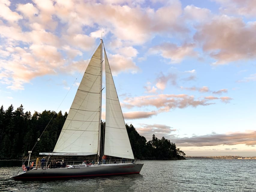 Seattle: Elliott Bay Sailing Cruise - The 2-hour itinerary that keeps things simple