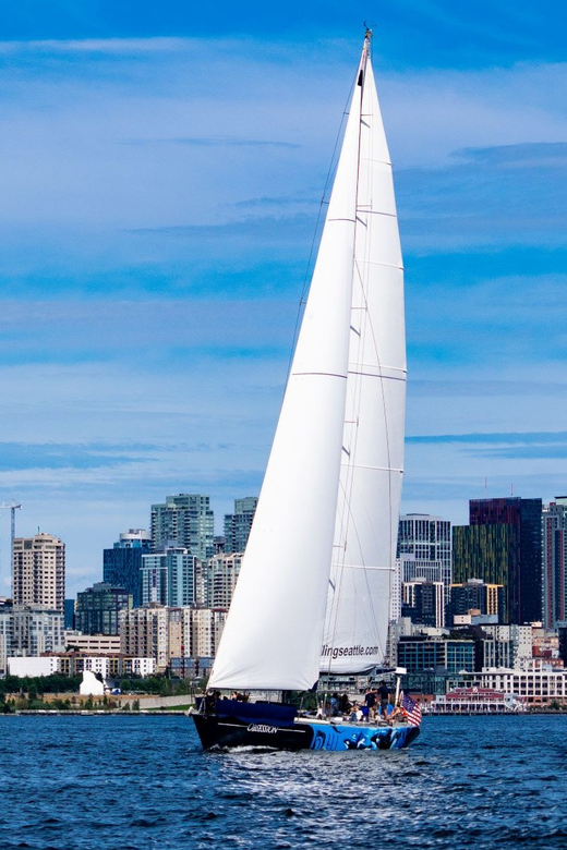 Seattle: Elliott Bay Sailing Cruise - The crew style: friendly, competent sailing, light commentary