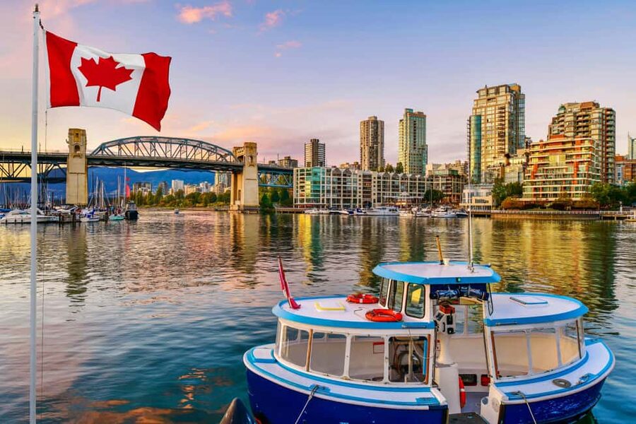 Seattle: Guided Day Trip to Vancouver - Pickup times, passports, and the stuff you must pack