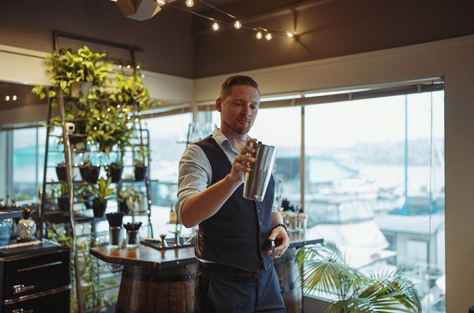 Seattle Hands On Cocktail Class - Who This Class Suits Best (And Who Might Want Another Plan)