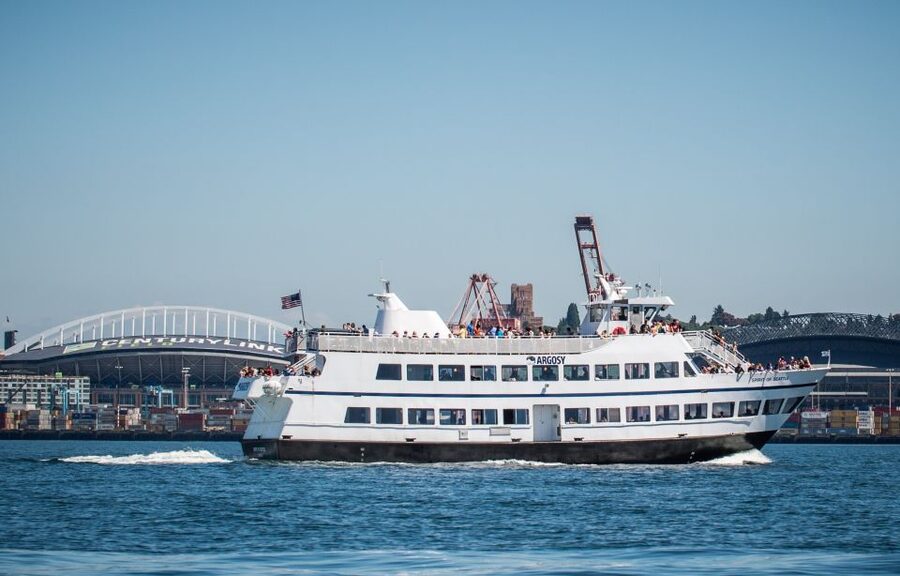 Seattle: Harbor Cruise with Local Guide - Alki Beach Pier and the mountain views: Seattle’s best ending