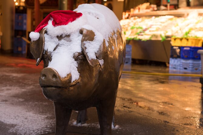 Seattle Holiday Donut Adventure & Walking Food Tour - Stop 1 at Top Pot Doughnuts: seasonal flavors and house-roasted coffee