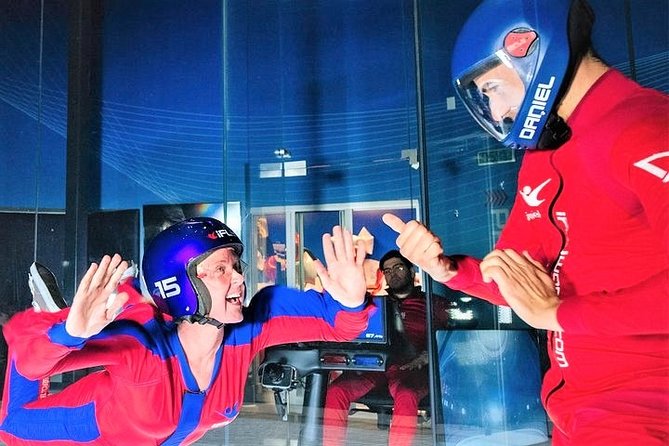 Seattle Indoor Skydiving Experience with 2 Flights & Personalized Certificate - What to wear so your flight feels easy