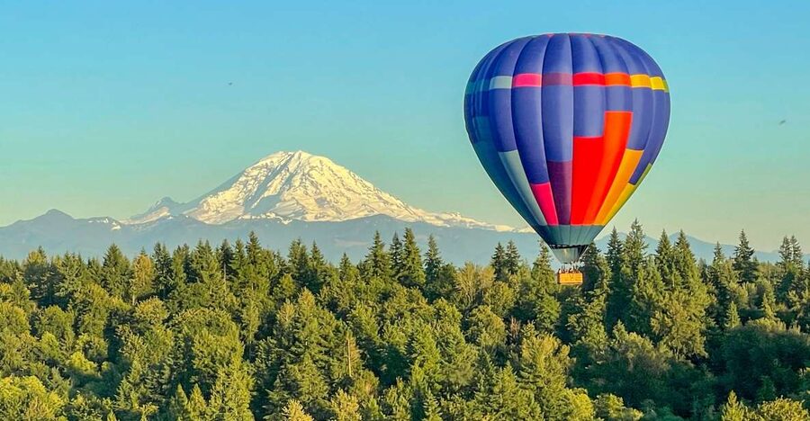 Seattle: Mt. Rainier Sunset Balloon Ride with Champagne - The flight plan: 45 to 60 minutes above Mt. Rainier and Puget Sound