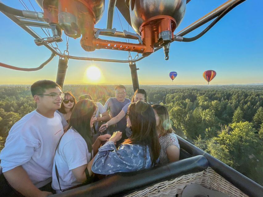 Seattle: Mt. Rainier Sunset Balloon Ride with Champagne - Landing and celebration: champagne toast and the ballooning story