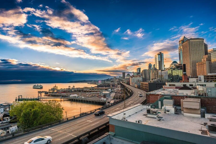 Seattle: Night Tour with Local Guide - Meeting at 600 Broad Street near the Space Needle