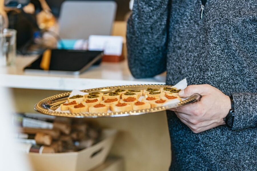 Seattle: Pike Place Market Chef-Guided Food Tour - The line skipping and 10% discount that can actually help your wallet