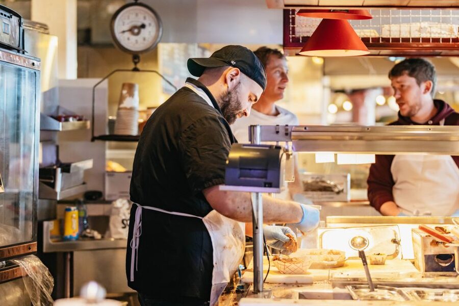 Seattle: Pike Place Market Chef-Guided Food Tour - The history component, delivered by real people with real humor