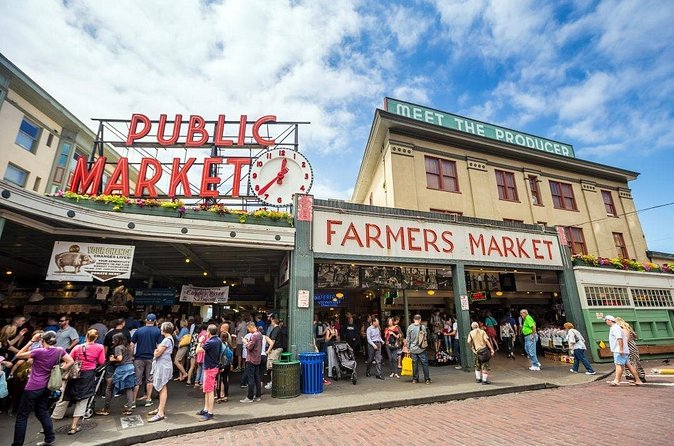 Seattle Post-Cruise Tour Package - Fremont Troll: quirky public art, and the kind of stop that breaks the schedule