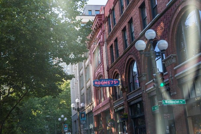 Seattle Post-Cruise Tour Package - Downtown Seattle first: Pike Place Market and Pioneer Square on deck