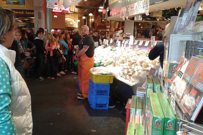Seattle Private Tour for 2-5 - Pioneer Square: a free historic district walk with good breathing room