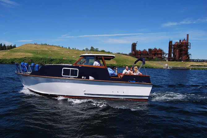 Seattle's Favorite Sightseeing Floating Homes Cruise - BYOB! - Cocktails, BYOB rules, and what to expect from the bar setup