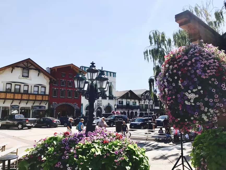 Seattle: Snoqualmie Falls and Leavenworth Day Trip - Who should book this Snoqualmie and Leavenworth day trip?