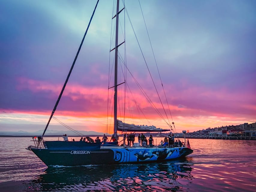 Seattle: Sunset Sailing Cruise - Seattle skyline, Olympic Mountains, and Mount Rainier from the water
