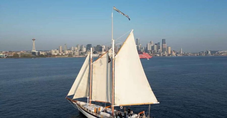 Seattle: Tall Ship Harbor Cruise - Sailing past Seattle icons: skyline, mountains, and the view logic