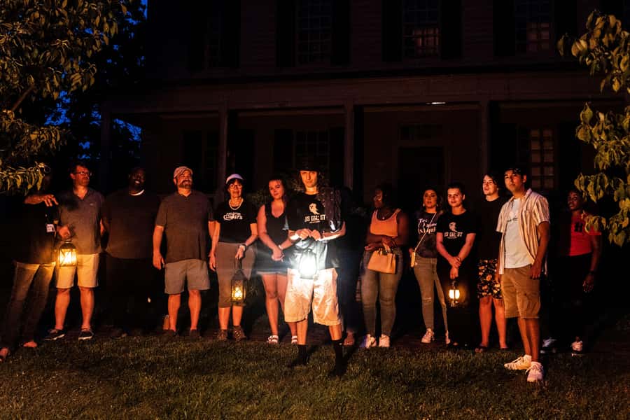Seattle: Terrors and Ghosts Guided Walking Tour - Suquamish Burial Grounds and the Corpse Elevator: The Tour’s Heaviest Stops