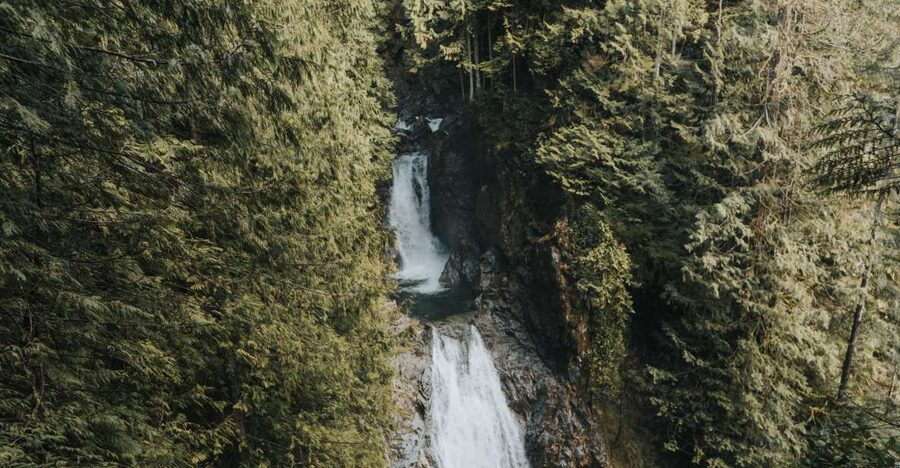 Seattle: Waterfall Wonderland Hike in Wallace Falls Park - Seattle pickup to the Cascade Mountains, all in one day