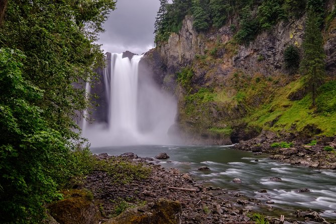 Snoqualmie Falls + Wine Tasting: All-Inclusive Small-Group Tour - The William Grassie Wine Estates tasting stop: where lunch becomes the event