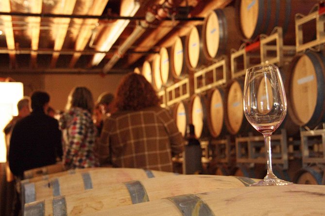 Snoqualmie Falls + Wine Tasting: All-Inclusive Small-Group Tour - Lunch, snacks, and hydration: the all-inclusive part you will thank yourself for