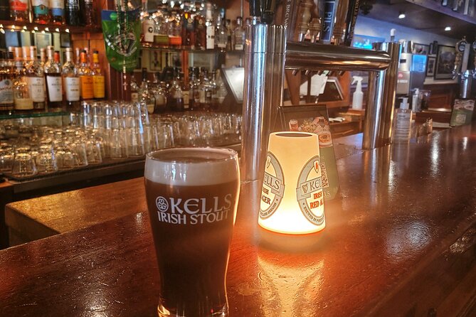 Spirits Unleashed: Ghost Hunting and Booze at Pike Place Market - Guide energy, small group feel, and why Carolyn keeps getting named