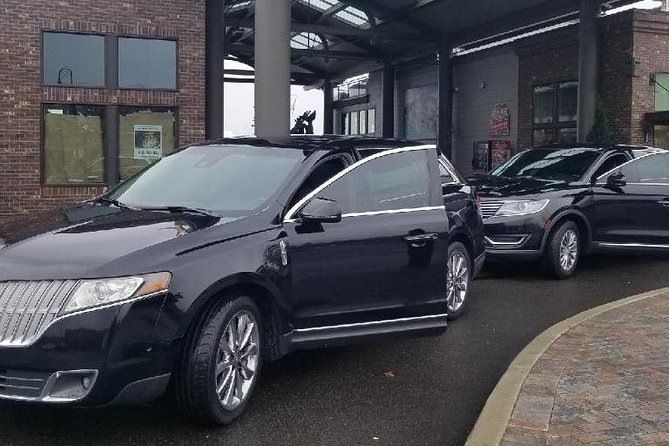 Tacoma & Gig Harbor Hotel Transportation To/From Seattle Airport - Getting picked up at SEA-TAC or Paine Field, and not guessing where to go
