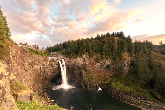 The Best of Seattle and Majestic Snoqualmie Waterfalls - Snoqualmie Falls: the main event with three viewpoints and short walking paths