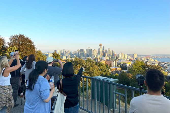 The Best of Seattle and Majestic Snoqualmie Waterfalls - Lake Washington floating bridge and Mercer Island: the view you get without extra effort