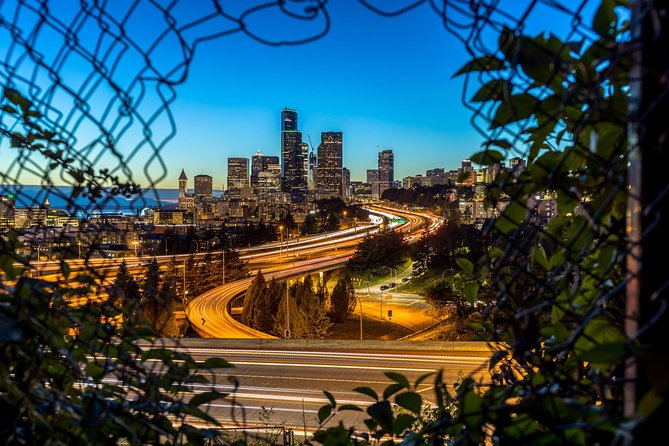 The Best of Seattle City Highlights Tour - Klondike Gold Rush to Pioneer Square: glass, memorials, and old Seattle vibes